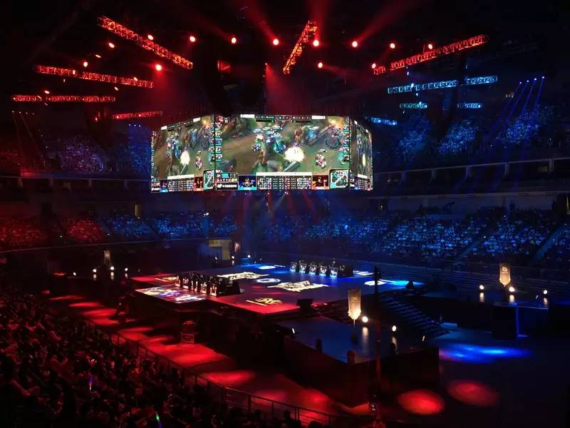 春季更新为CS2重新设计地图并添加超过70种新皮肤