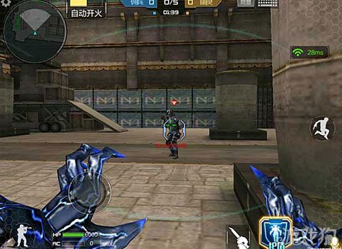 Fenfen ：我听说的是有两个队在找Tarzan，一个LPL的 一个LCK的