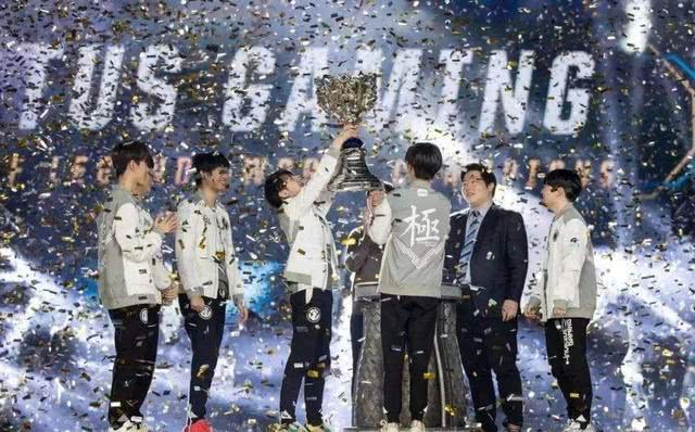 TES 2-0 NIP：TES状态回暖 连下两局战胜NIP